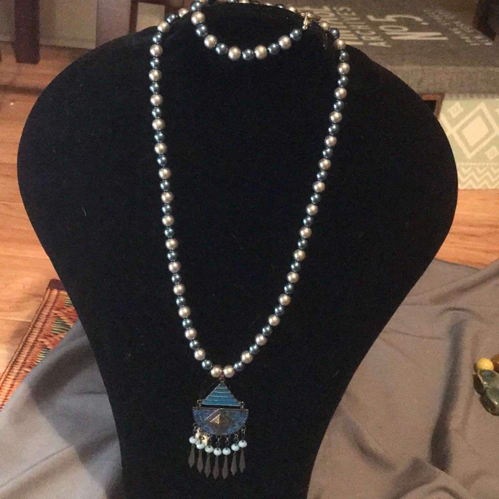 Bohemian style necklace and bracelet set!